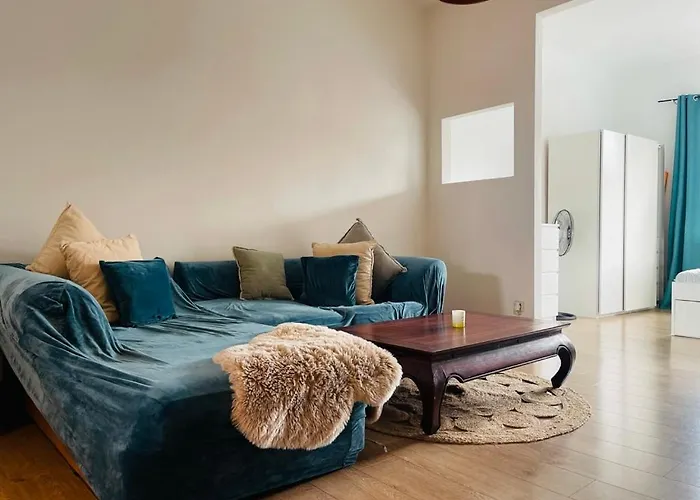 Downtown Quiet And Peacefull Apartment